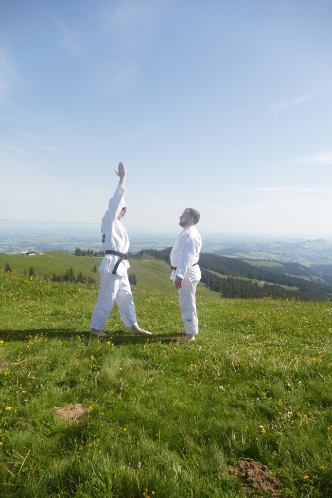 Dieses Bild hat ein leeres Alt-Attribut. Der Dateiname ist 035_2026051-683x1024.jpg